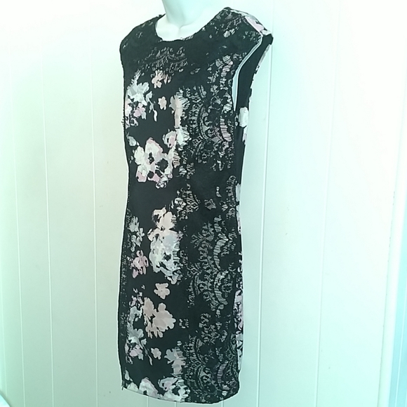 SAKS FIFTH AVENUE - Picture 2 of 6